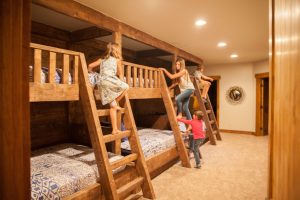 epic luxury lodge with bunk beds