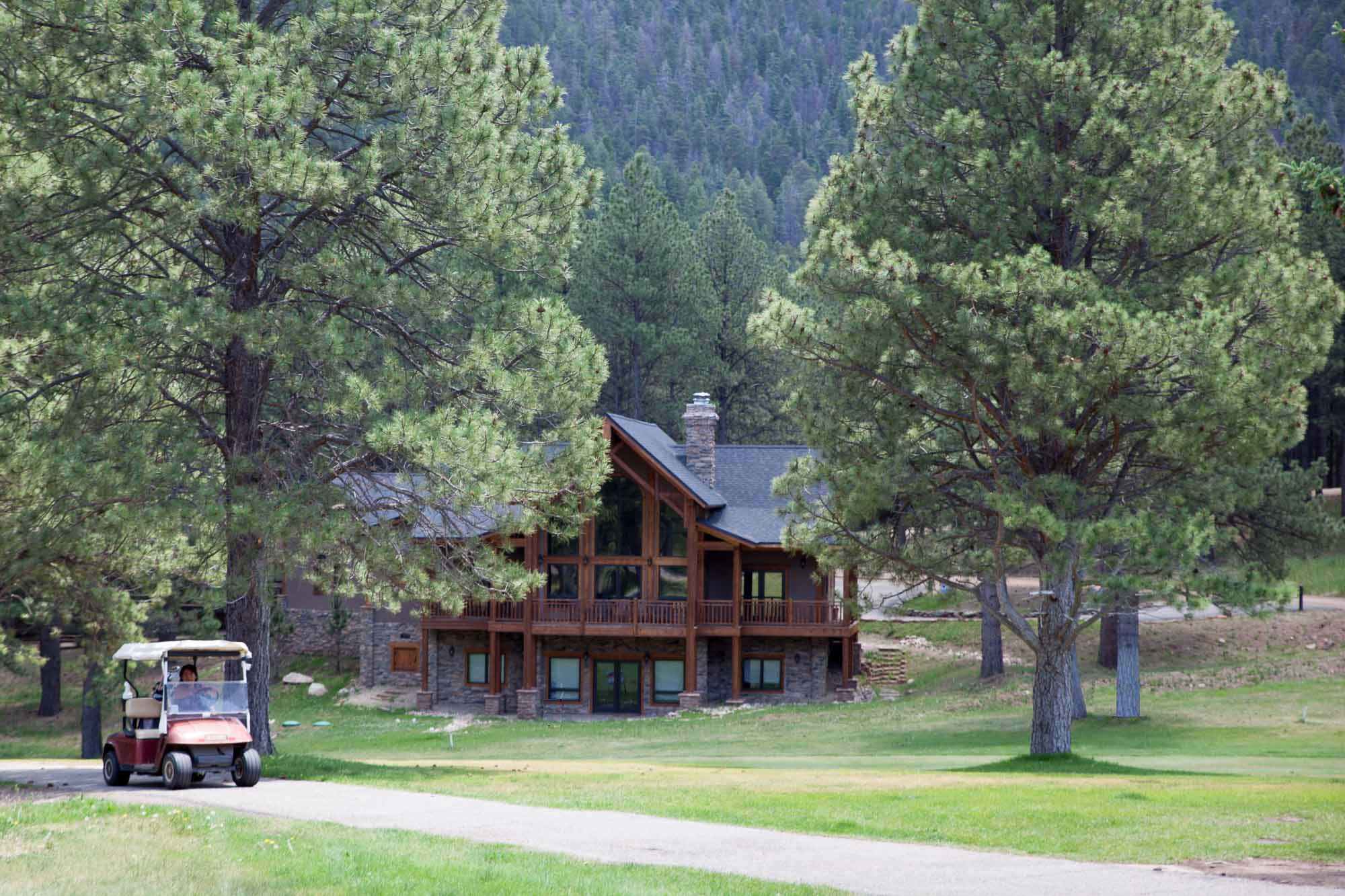 log home on the golf course in New Mexico